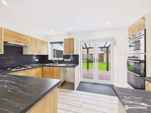 Kitchen- click for photo gallery